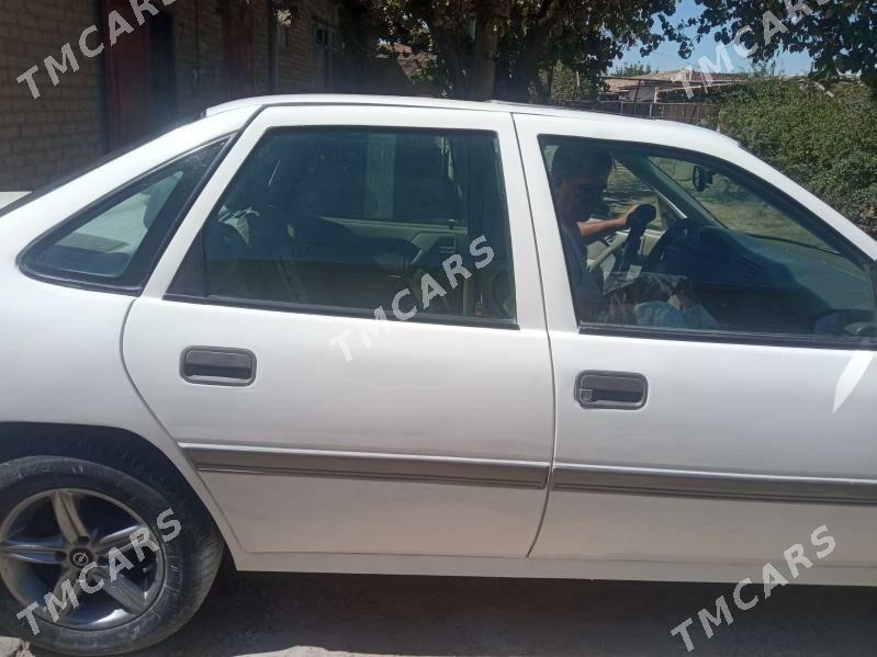 Opel Vectra 1989 - 40 000 TMT - Туркменабат - img 5