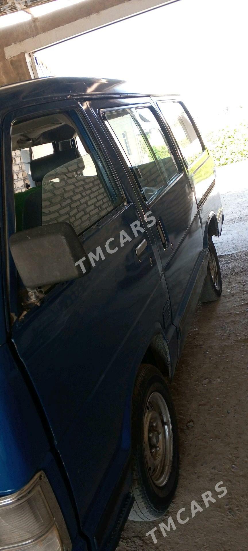 Toyota Hiace 1984 - 35 000 TMT - Wekilbazar - img 4