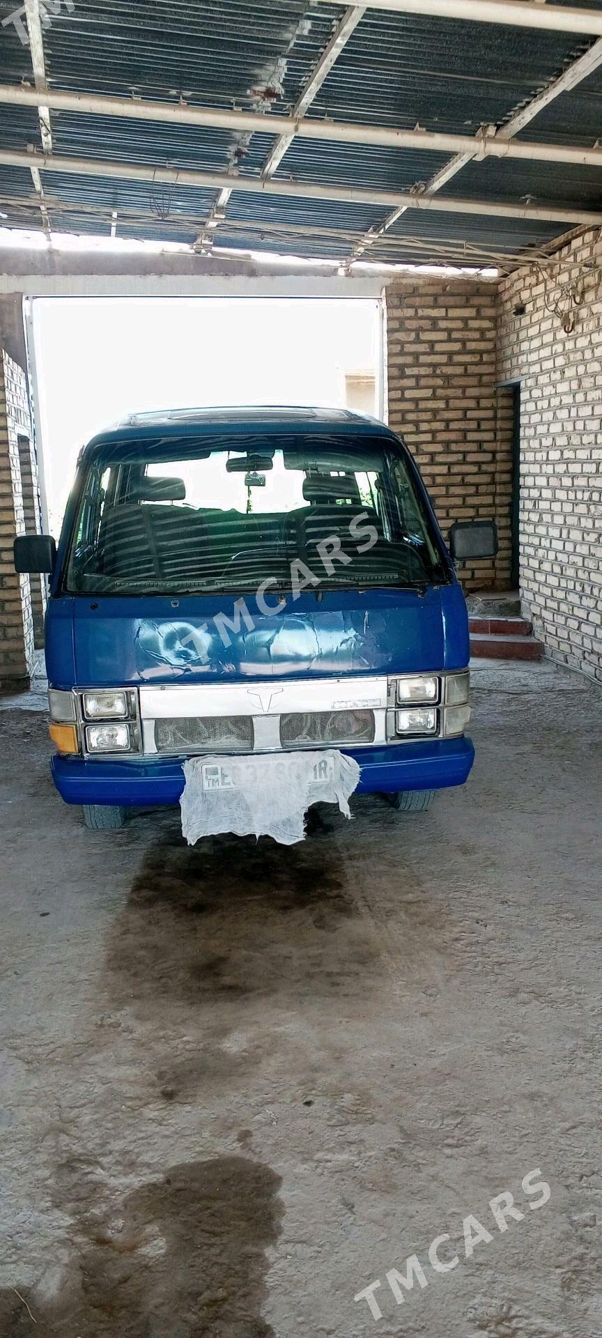 Toyota Hiace 1984 - 35 000 TMT - Wekilbazar - img 3