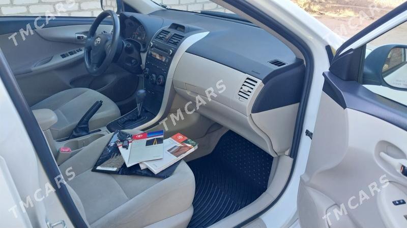 Toyota Corolla 2013 - 176 000 TMT - Ашхабад - img 4