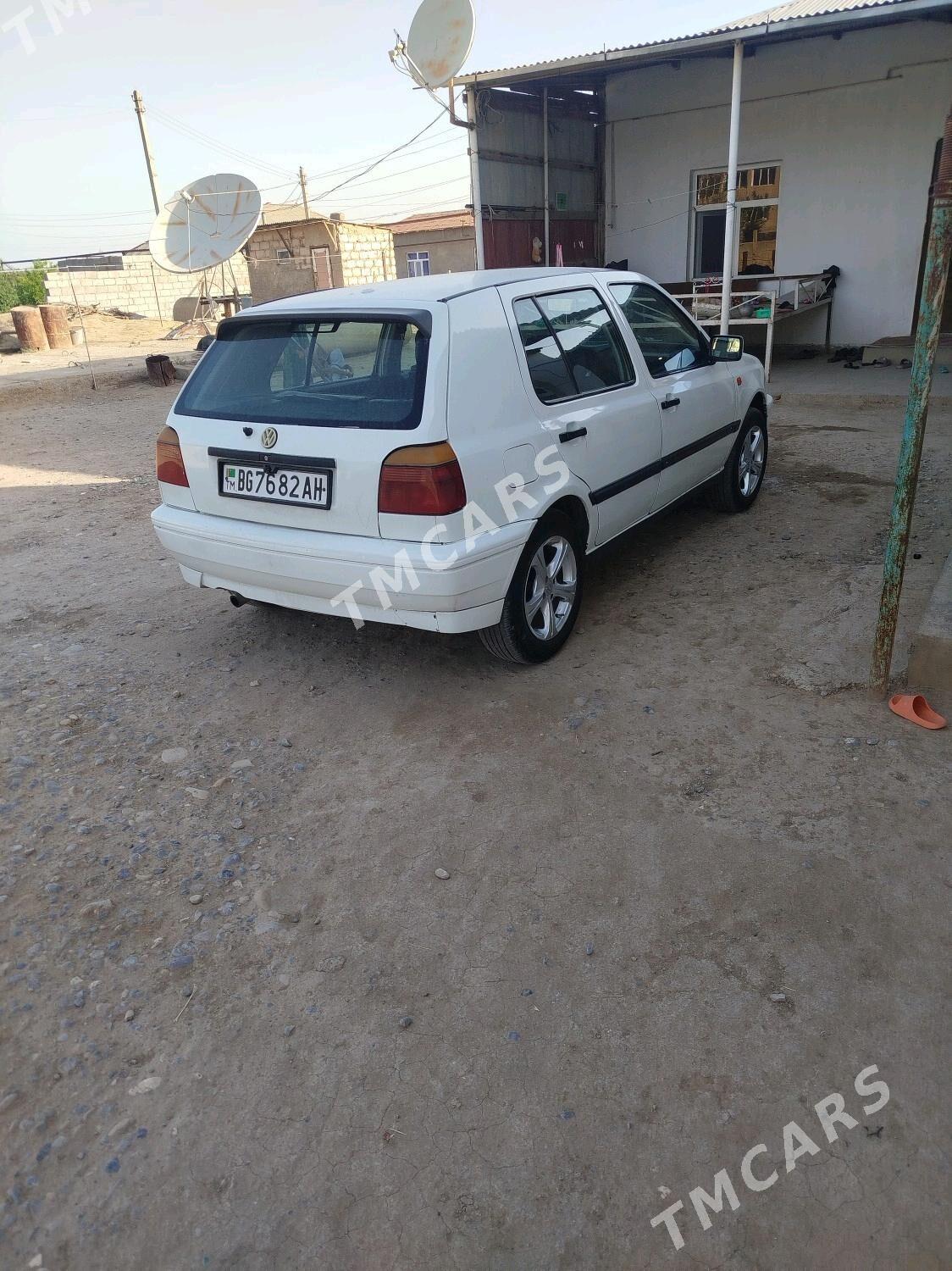 Volkswagen Amarok 1993 - 35 000 TMT - Ýaşlyk - img 1