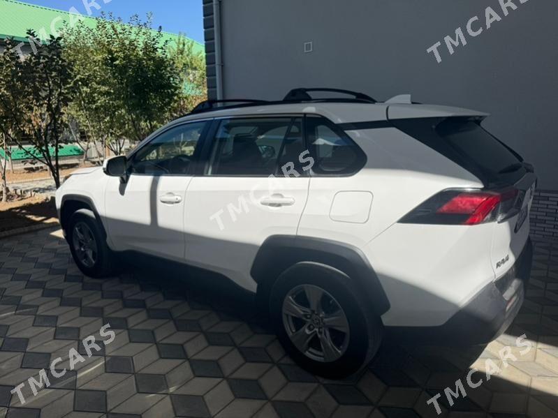 Toyota RAV4 2021 - 395 000 TMT - Aşgabat - img 4