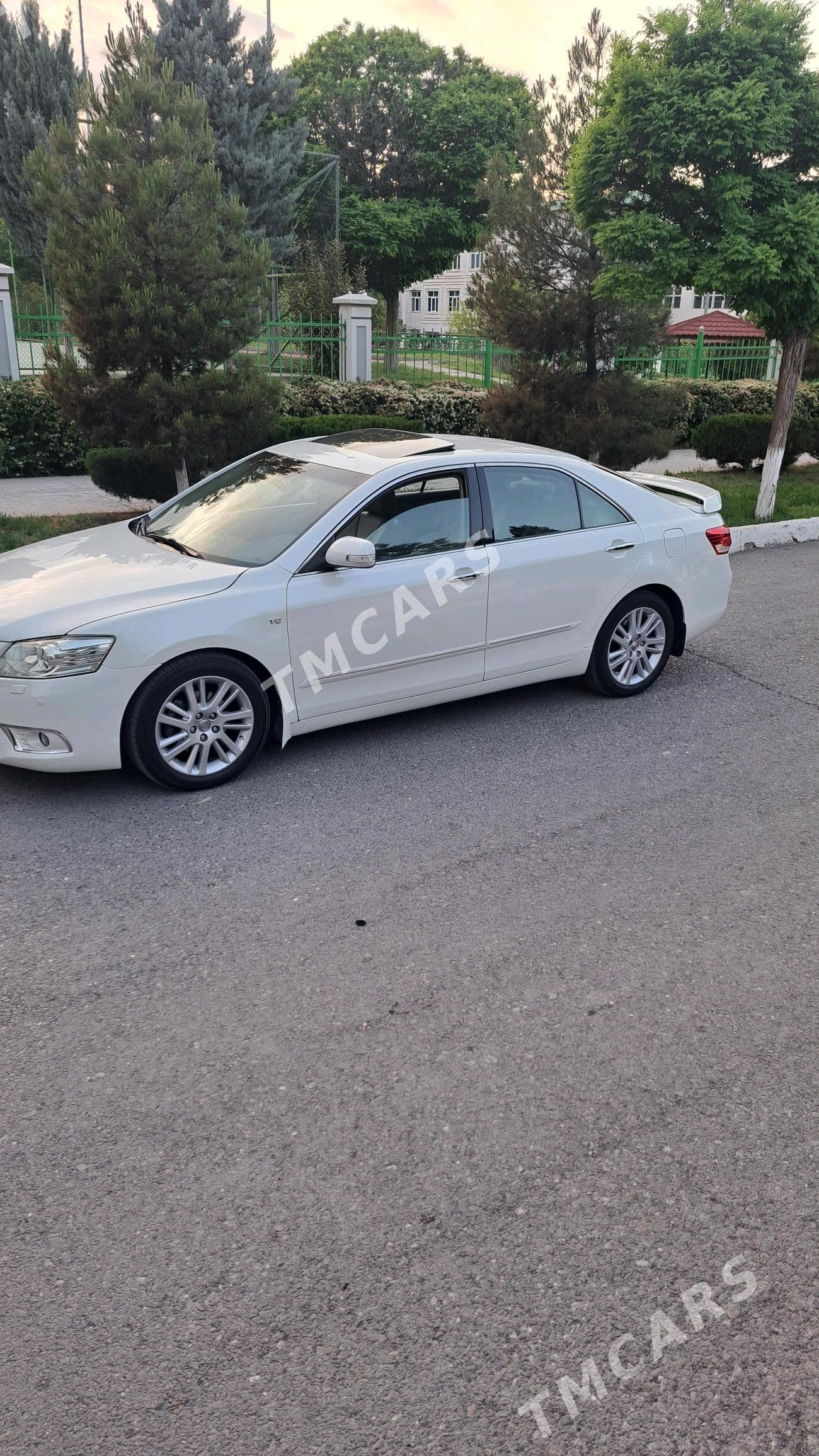 Toyota Aurion 2011 - 220 000 TMT - Бедев - img 2