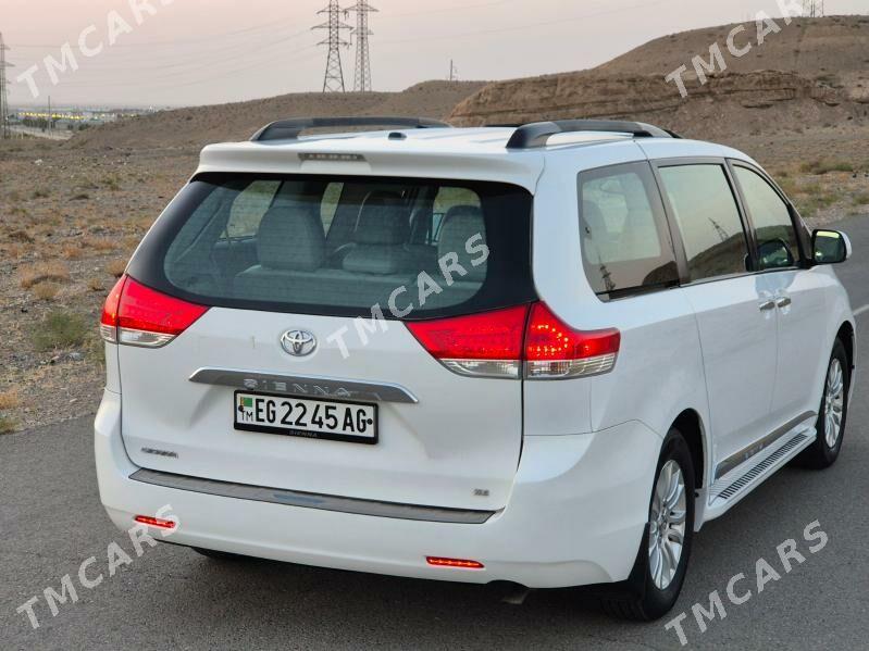 Toyota Sienna 2011 - 319 000 TMT - Gyzylarbat - img 9