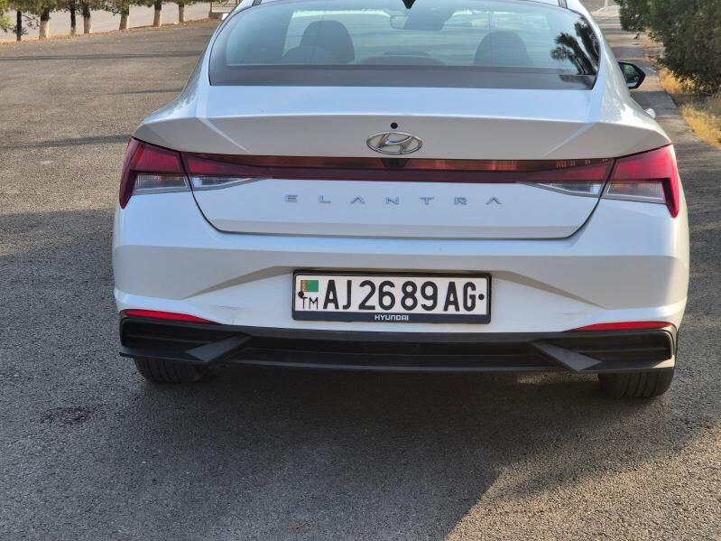 Hyundai Elantra 2021 - 245 000 TMT - Бузмеин - img 5