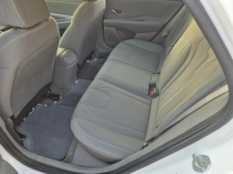Hyundai Elantra 2021 - 245 000 TMT - Бузмеин - img 8