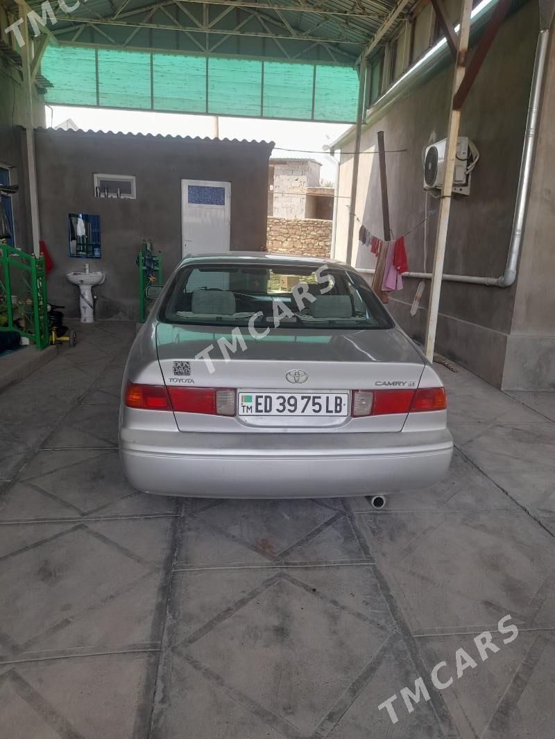 Toyota Camry 2000 - 155 000 TMT - Магданлы - img 3