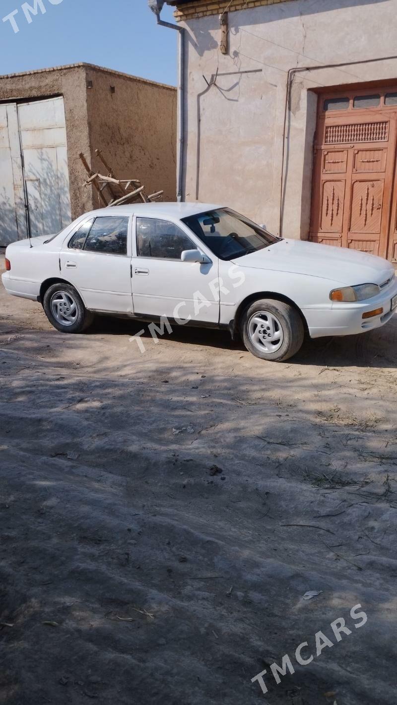 Toyota Camry 1992 - 60 000 TMT - Гурбансолтан Едже - img 9