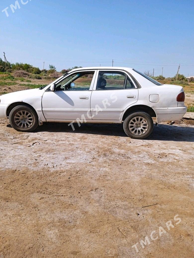 Toyota Corolla 1998 - 60 000 TMT - Köneürgenç - img 2