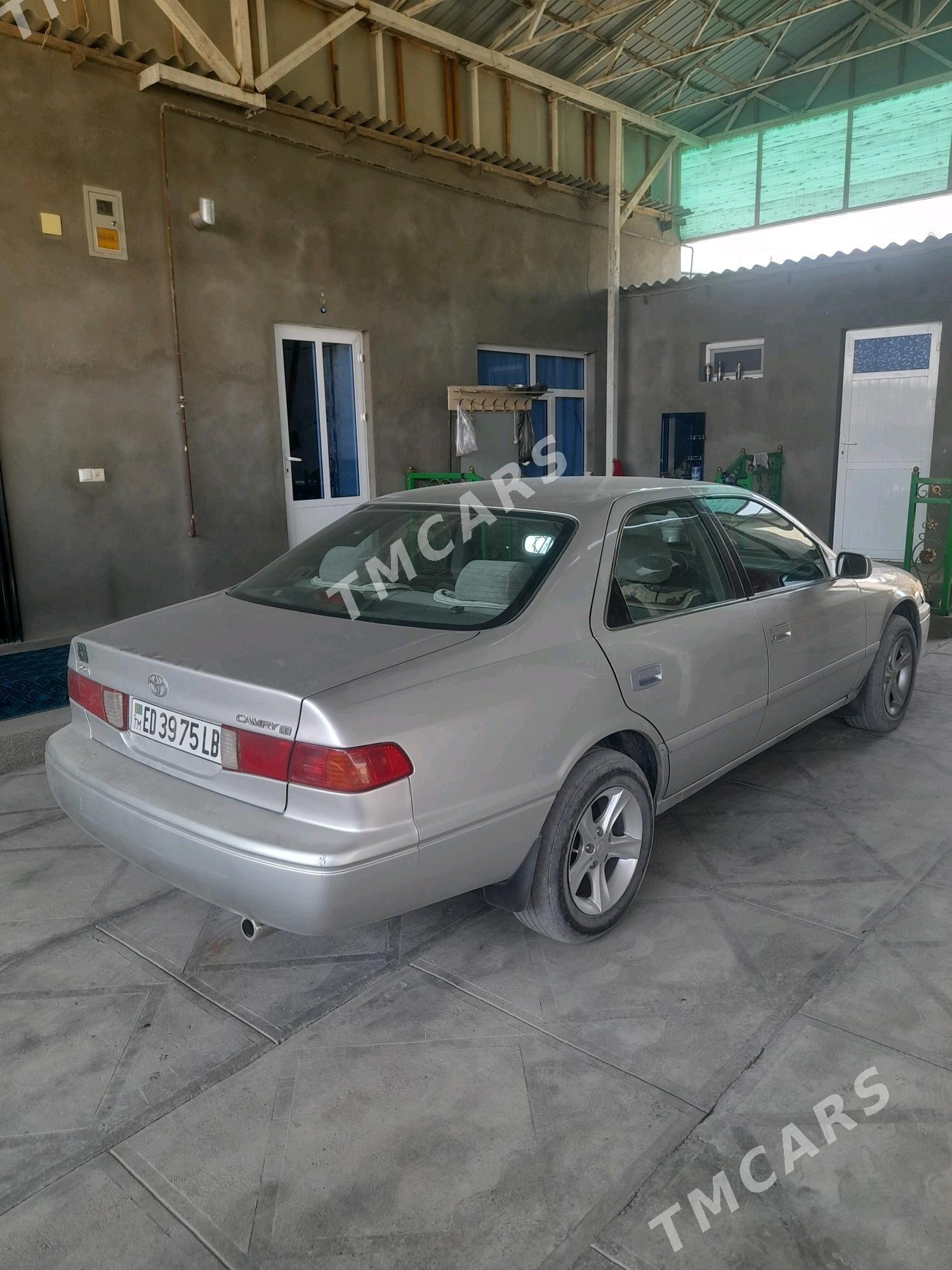 Toyota Camry 2000 - 155 000 TMT - Магданлы - img 4