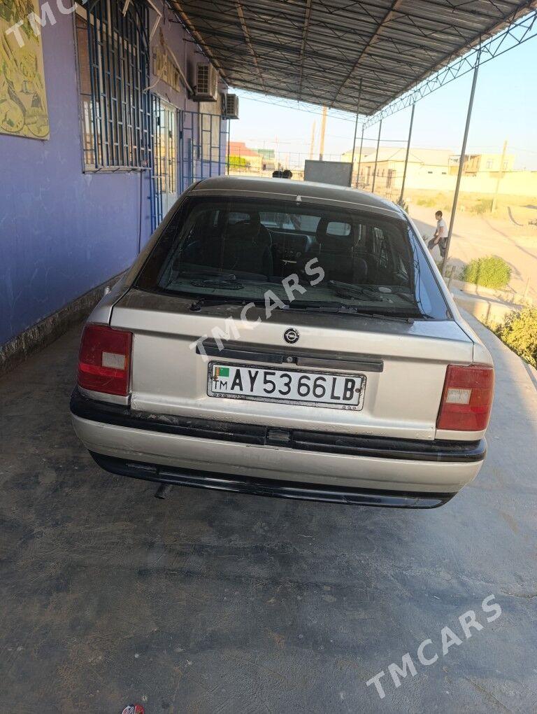 Opel Vectra 1991 - 20 000 TMT - Seýdi - img 2