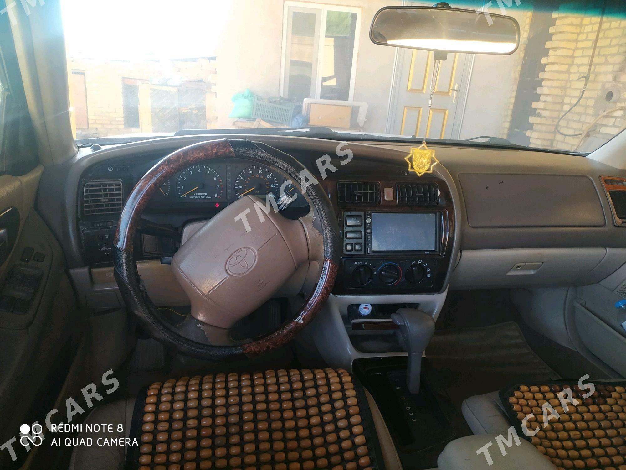 Toyota Avalon 1998 - 130 000 TMT - Байрамали - img 2