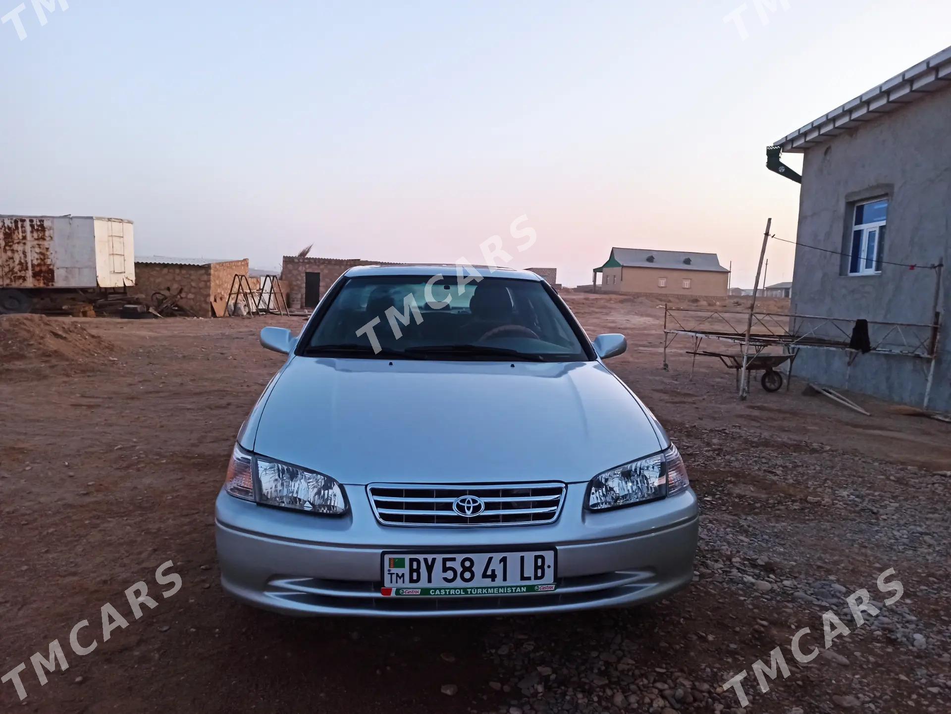 Toyota Camry 2000 - 130 000 TMT - Достлук - img 4