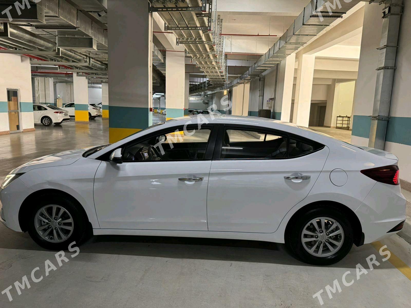 Hyundai Elantra 2020 - 225 000 TMT - Aşgabat - img 9