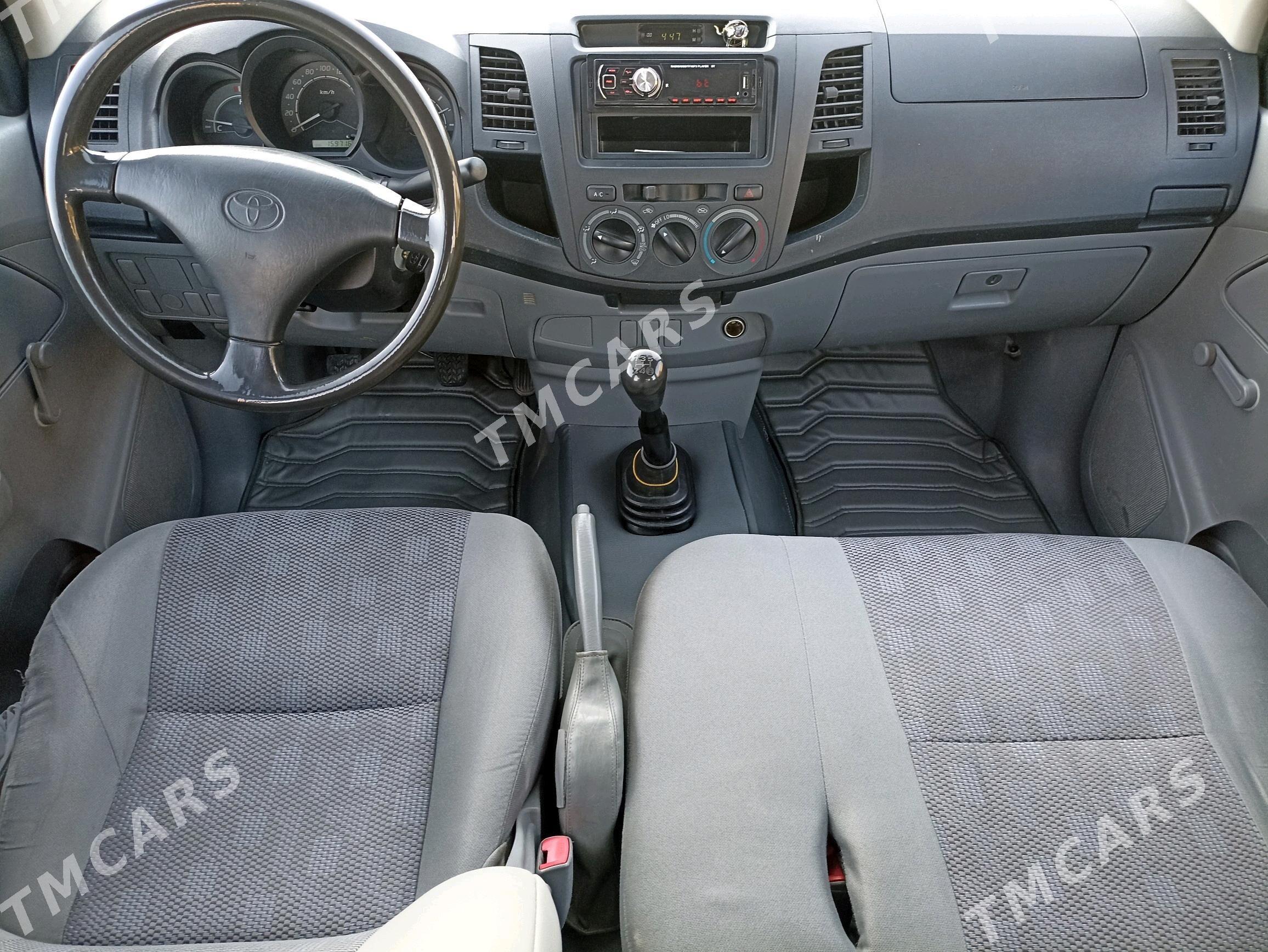 Toyota Hilux 2010 - 260 000 TMT - Gumdag - img 7
