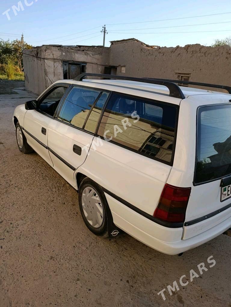 Opel Astra 1994 - 35 000 TMT - Mary - img 4