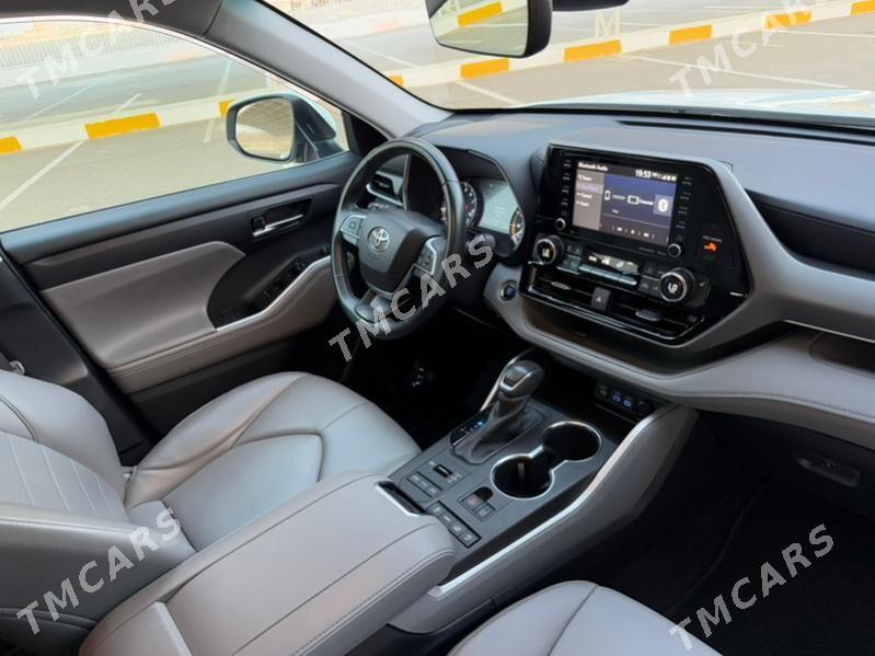 Toyota Highlander 2022 - 561 000 TMT - Aşgabat - img 9