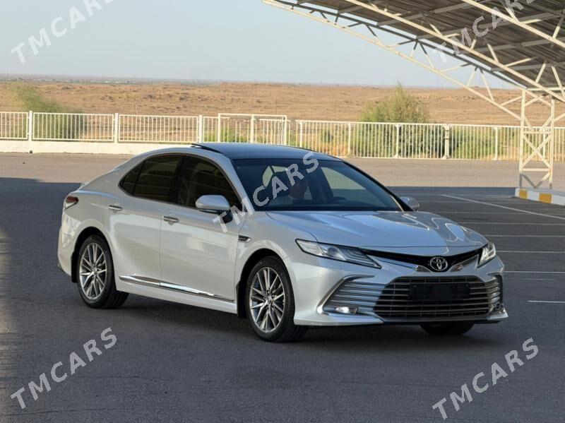Toyota Camry 2022 - 635 000 TMT - Ашхабад - img 9
