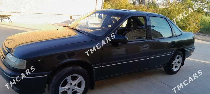 Opel Vectra 1993 - 30 000 TMT - Mary - img 7