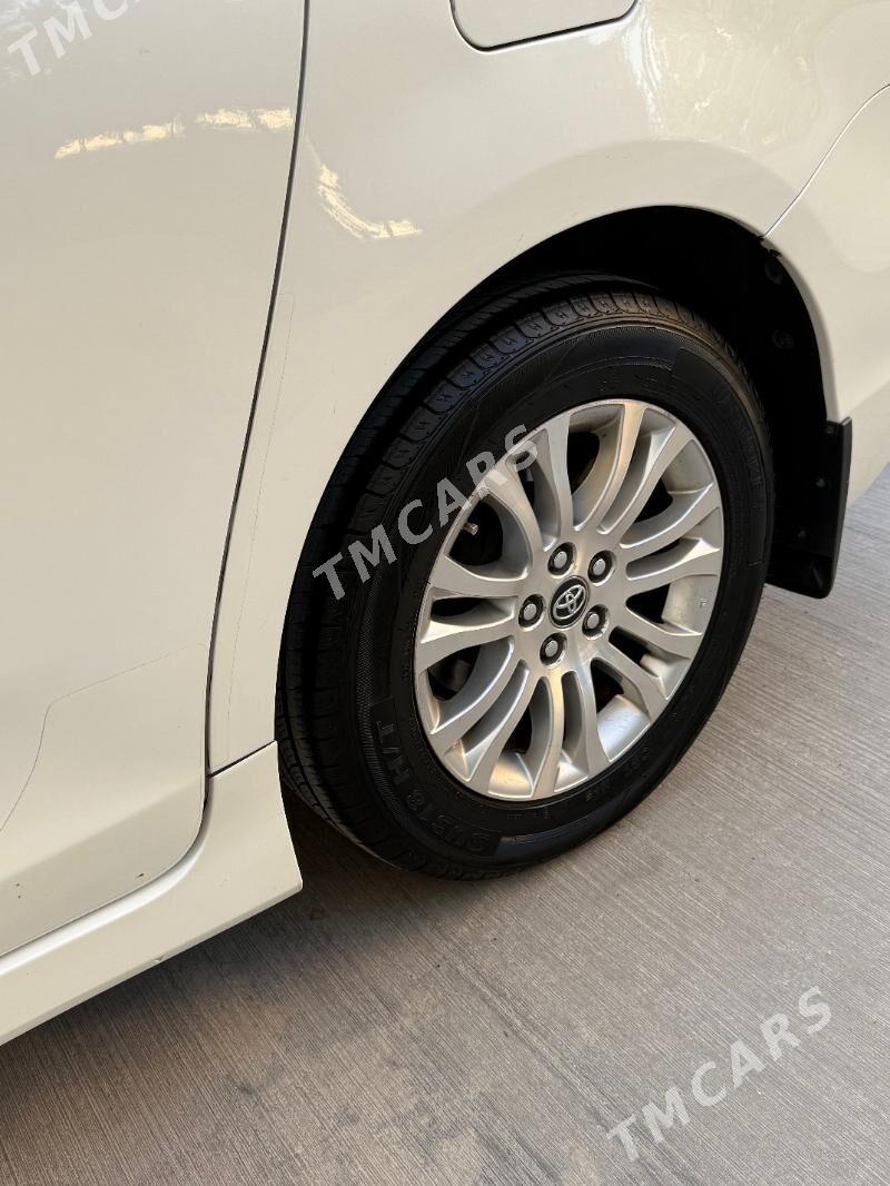 Toyota Sienna 2019 - 490 000 TMT - Ашхабад - img 4