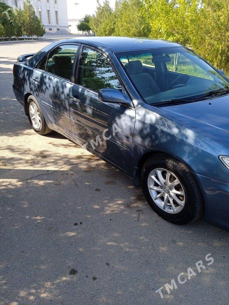 Toyota Camry 2002 - 176 000 TMT - Дашогуз - img 5