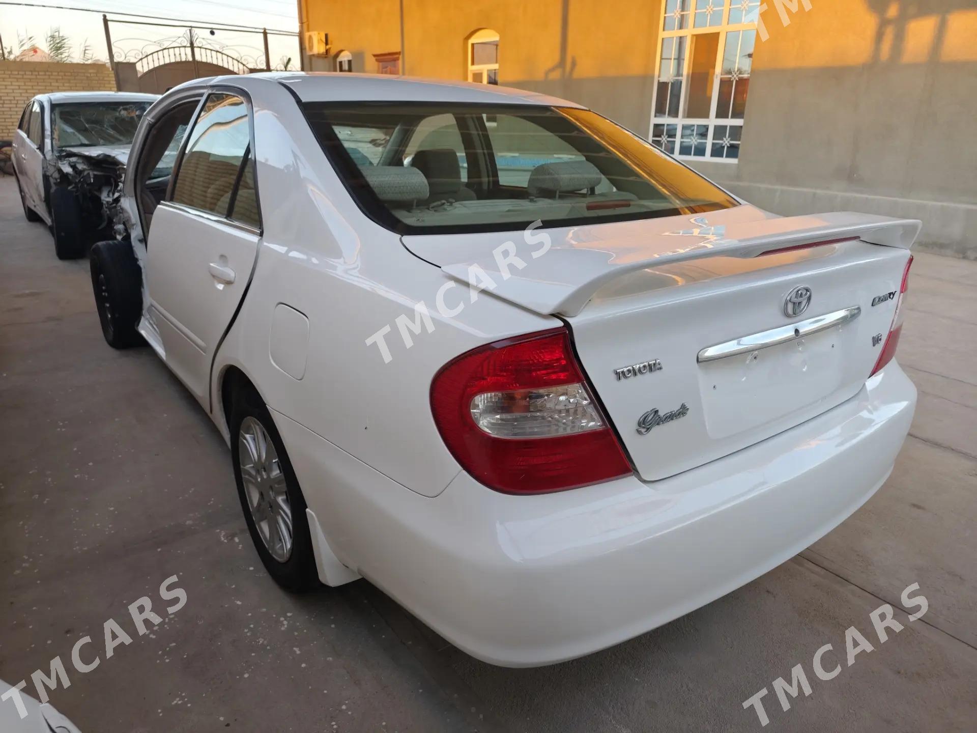 Toyota Camry 2003 - 115 000 TMT - Мары - img 4