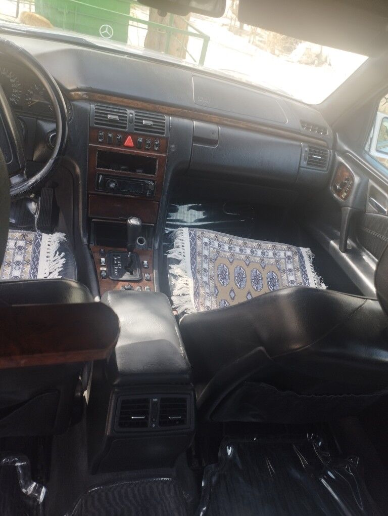 Mercedes-Benz E320 1997 - 80 000 TMT - Балканабат - img 6