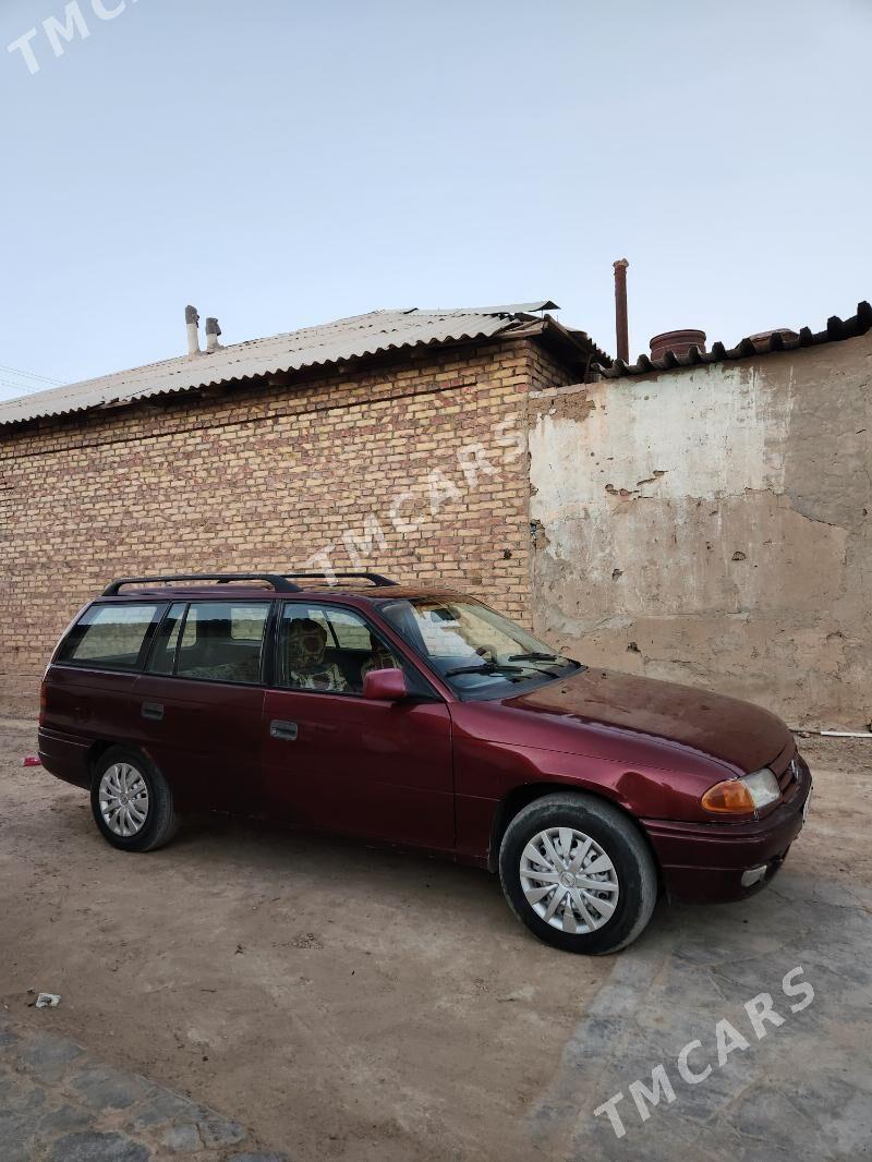 Opel Astra 1992 - 30 000 TMT - Sakarçäge - img 2