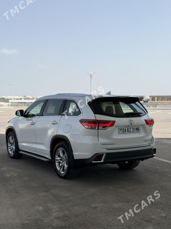 Toyota Highlander 2018 - 520 000 TMT - Мары - img 6