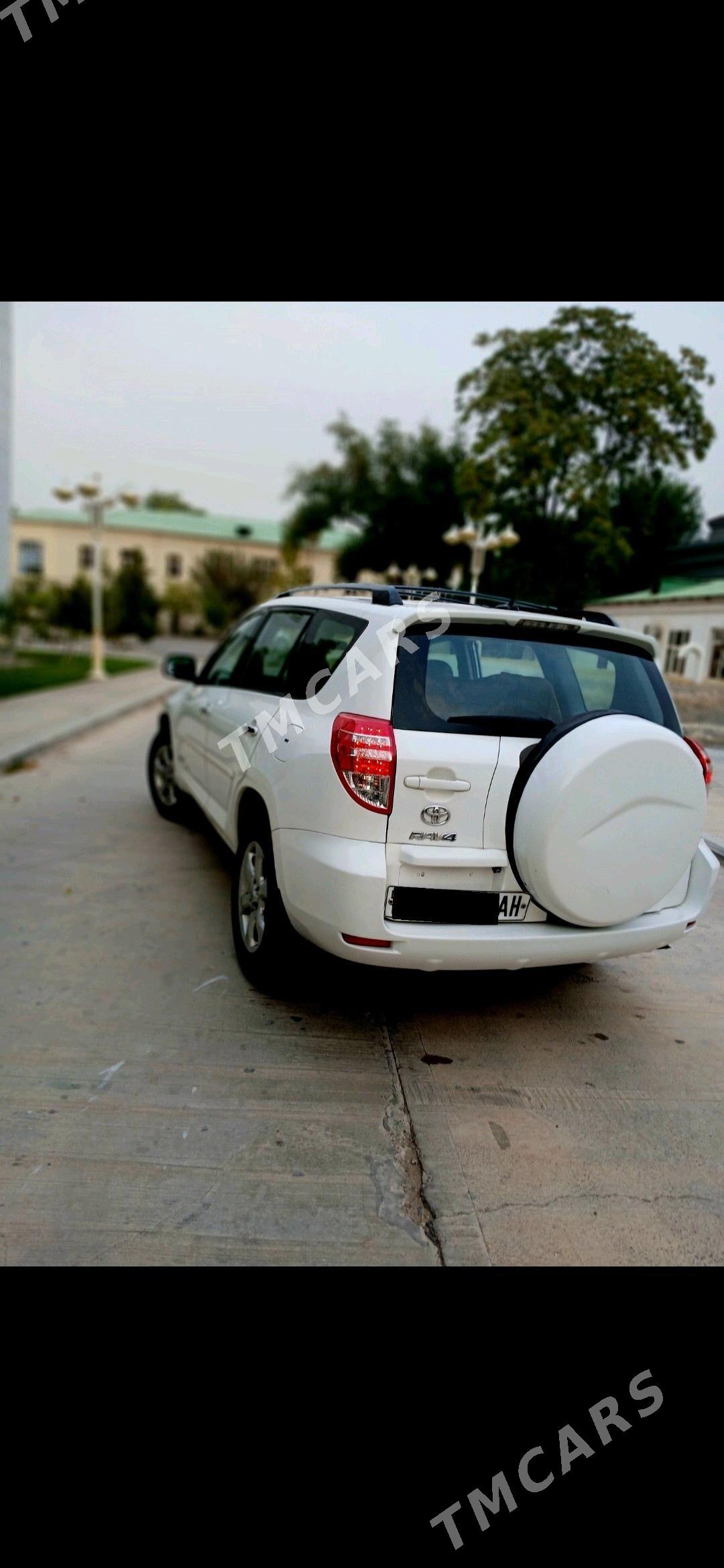 Toyota RAV4 2010 - 175 000 TMT - Aşgabat - img 3