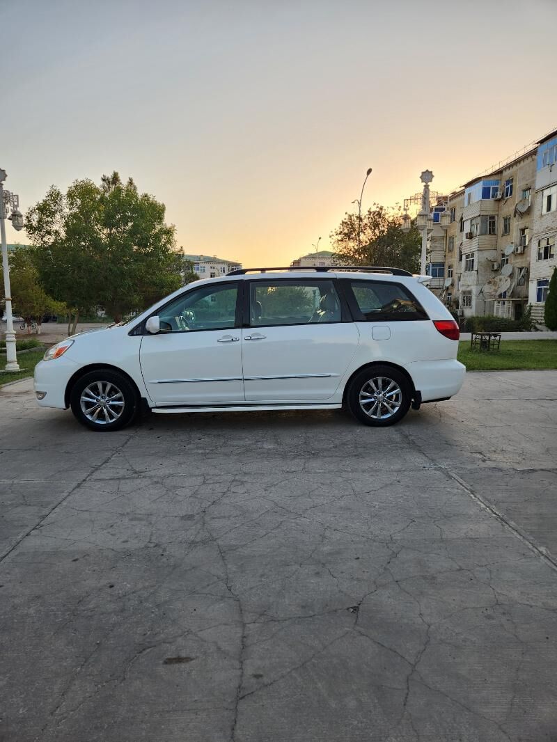 Toyota Sienna 2004 - 220 000 TMT - Türkmenabat - img 4
