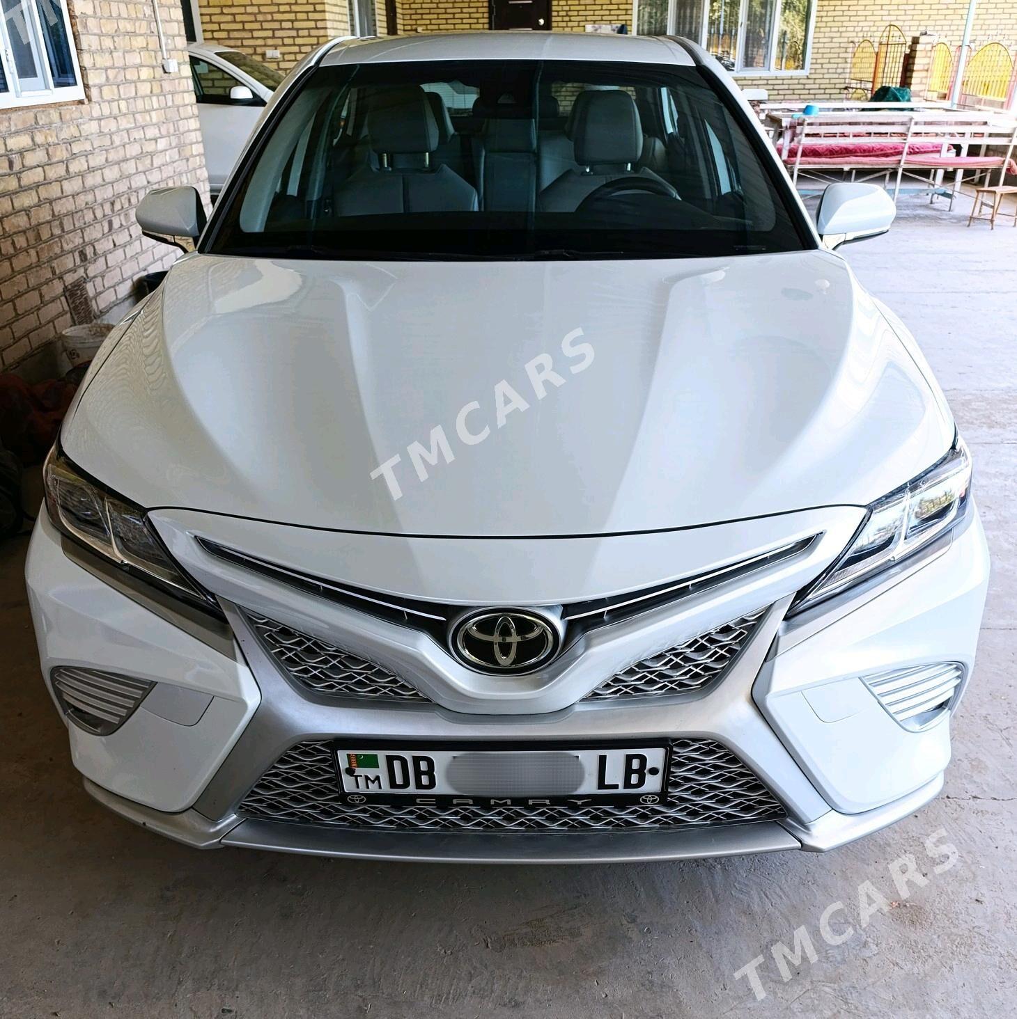 Toyota Camry 2019 - 300 000 TMT - Dänew - img 6