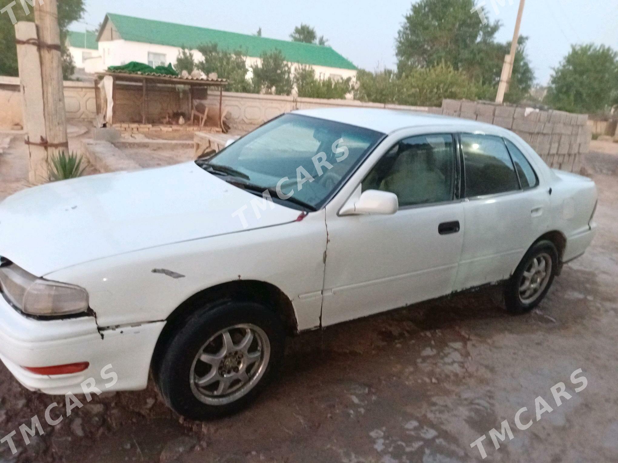 Toyota Camry 1991 - 27 000 TMT - Ёлётен - img 2