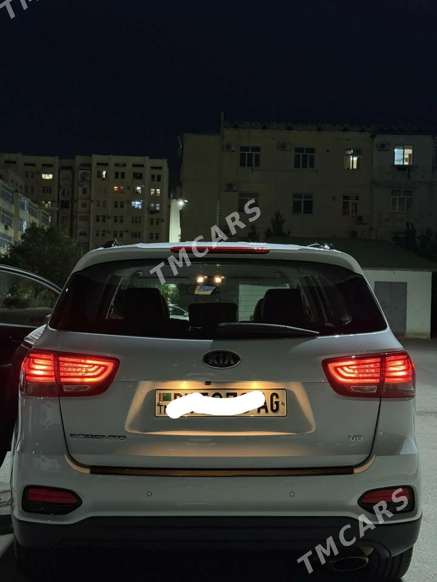 Kia Sorento 2020 - 310 000 TMT - Бедев - img 4