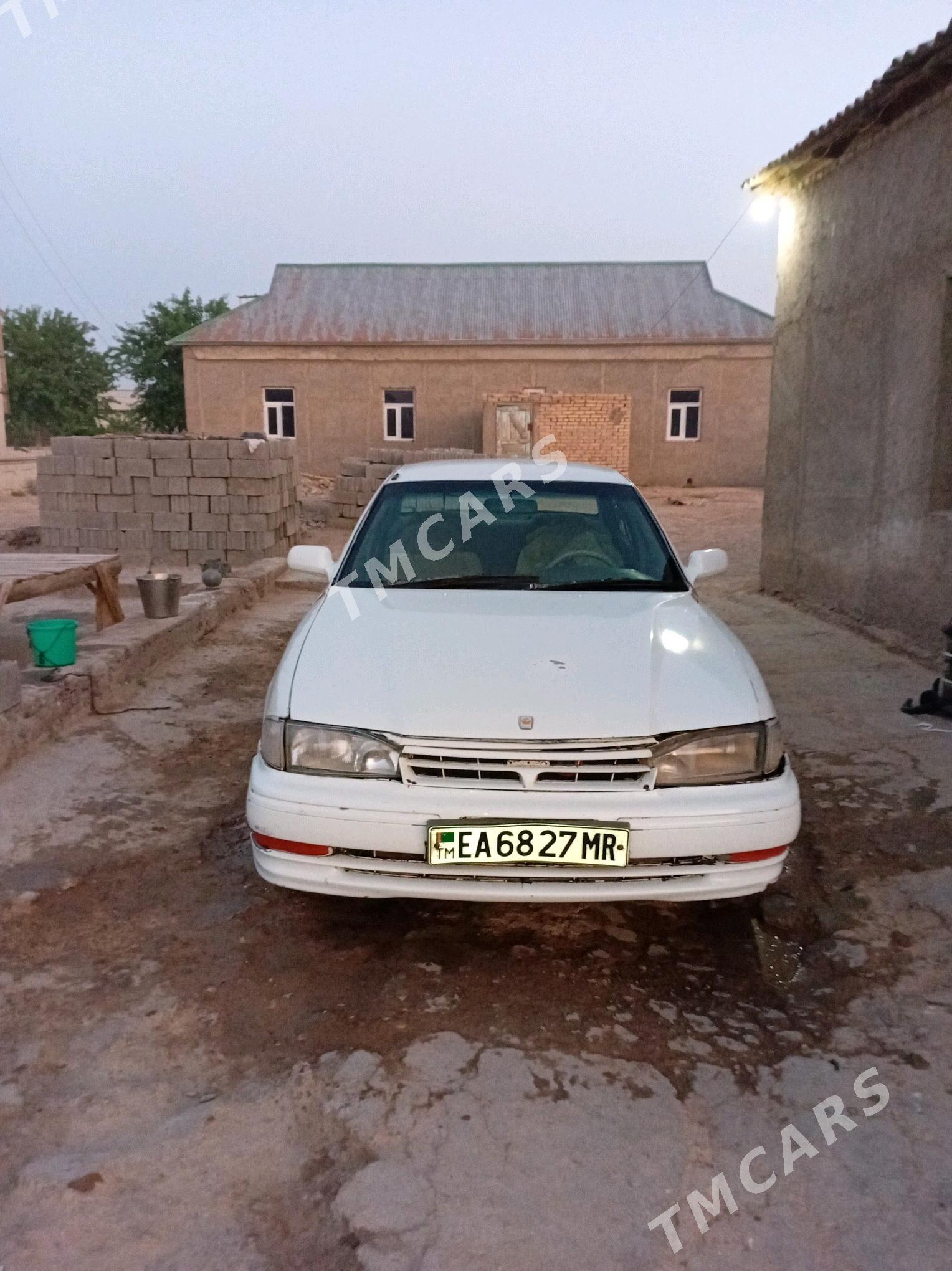 Toyota Camry 1991 - 27 000 TMT - Ёлётен - img 4