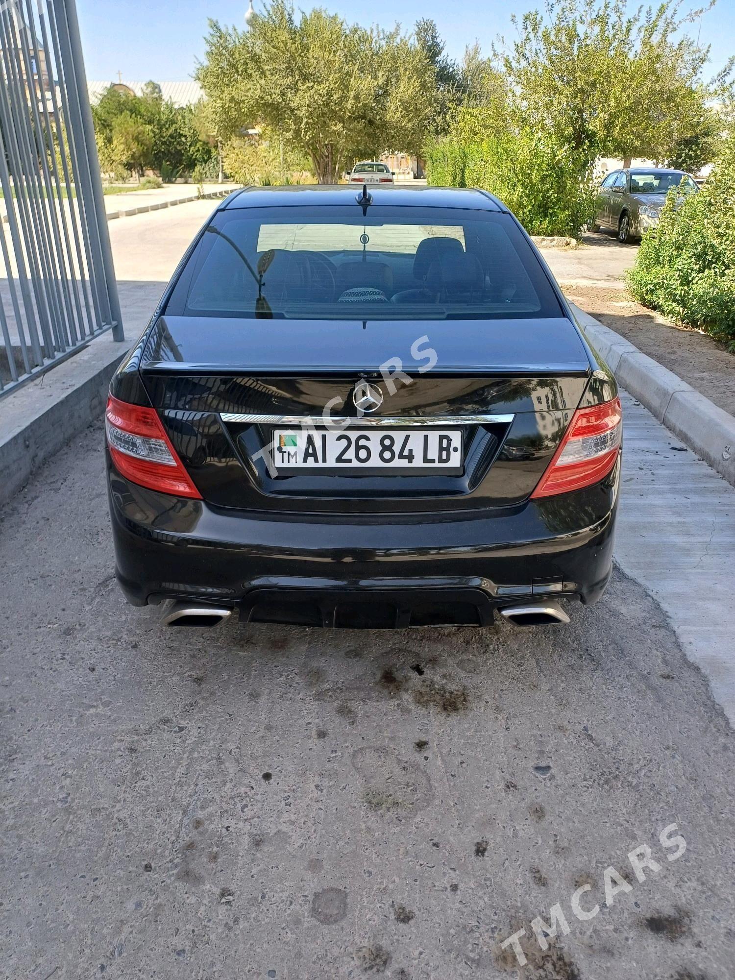 Mercedes-Benz C300 2010 - 180 000 TMT - Türkmenabat - img 2