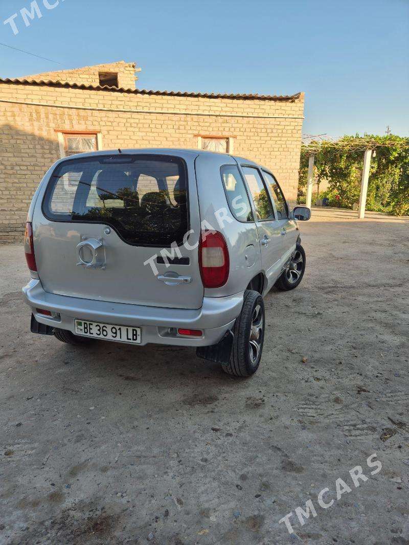Chevrolet Niva 2008 - 50 000 TMT - Саят - img 4