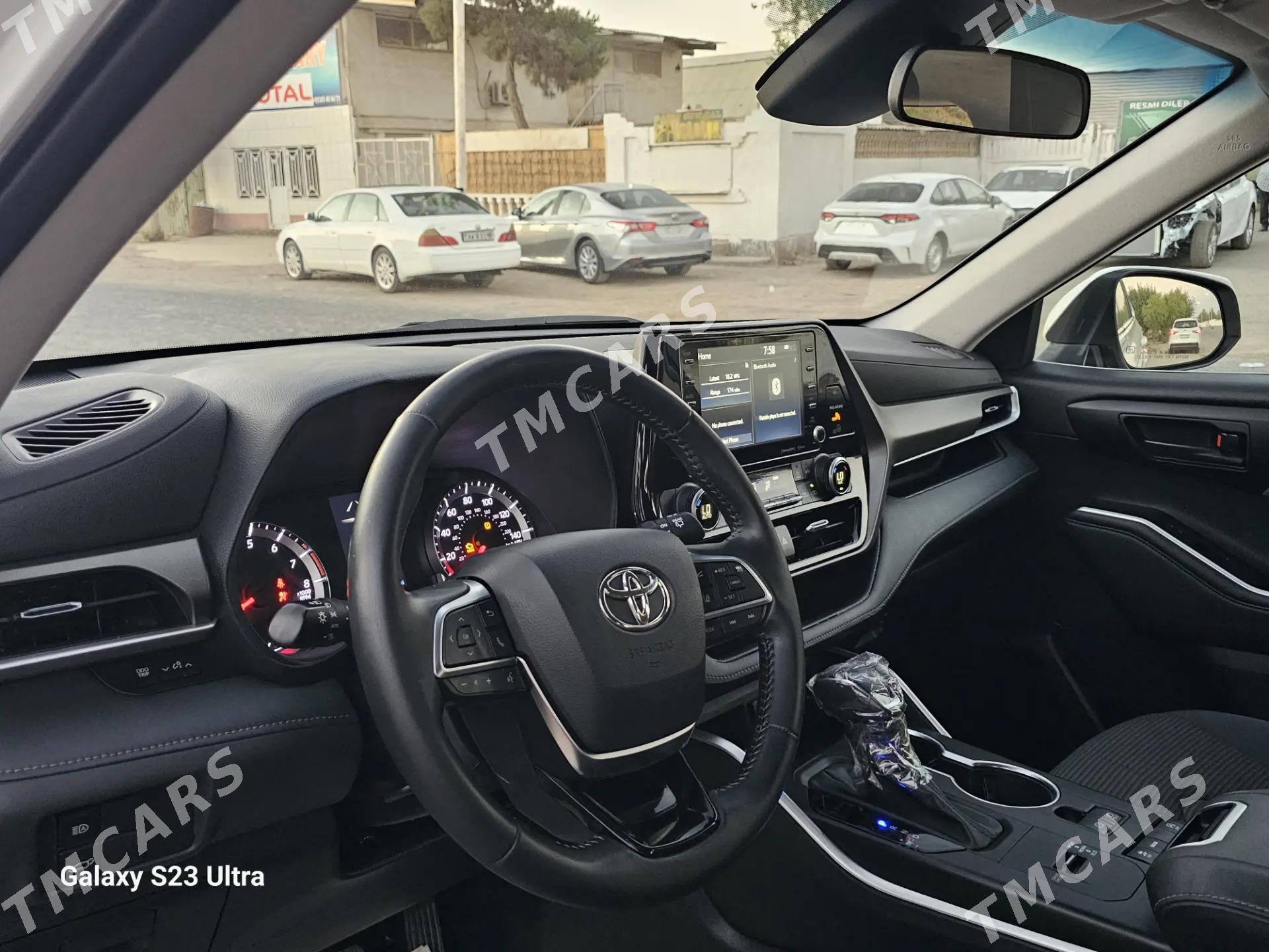 Toyota Highlander 2021 - 520 000 TMT - Мары - img 2