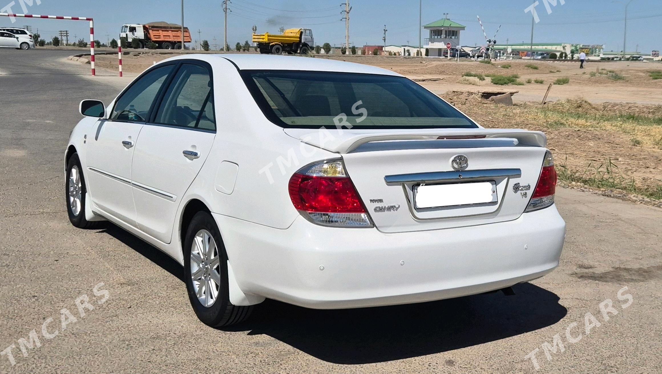 Toyota Camry 2004 - 190 000 TMT - Tejen - img 4