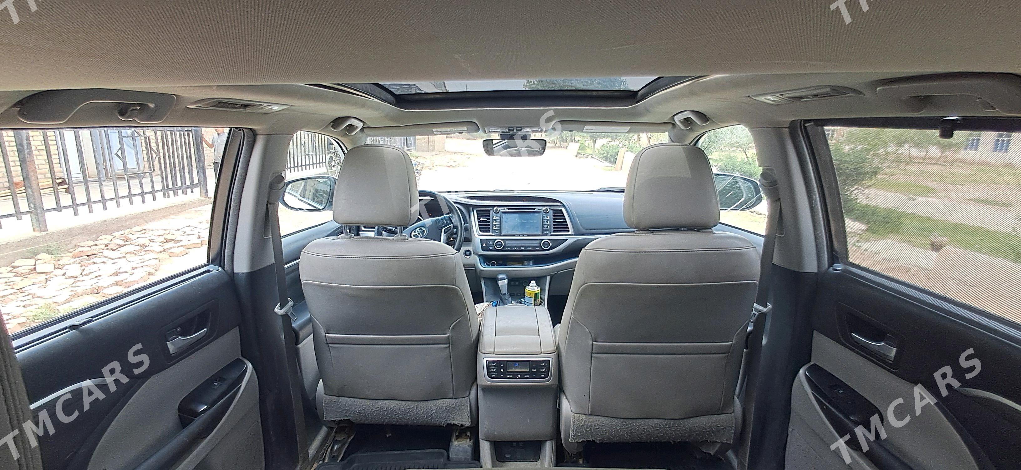 Toyota Highlander 2018 - 390 000 TMT - Garagum etraby - img 6