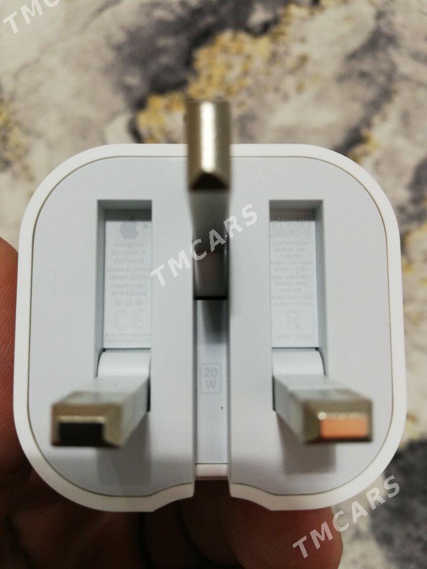 Iphone adapter 20W orgınal - Балканабат - img 2