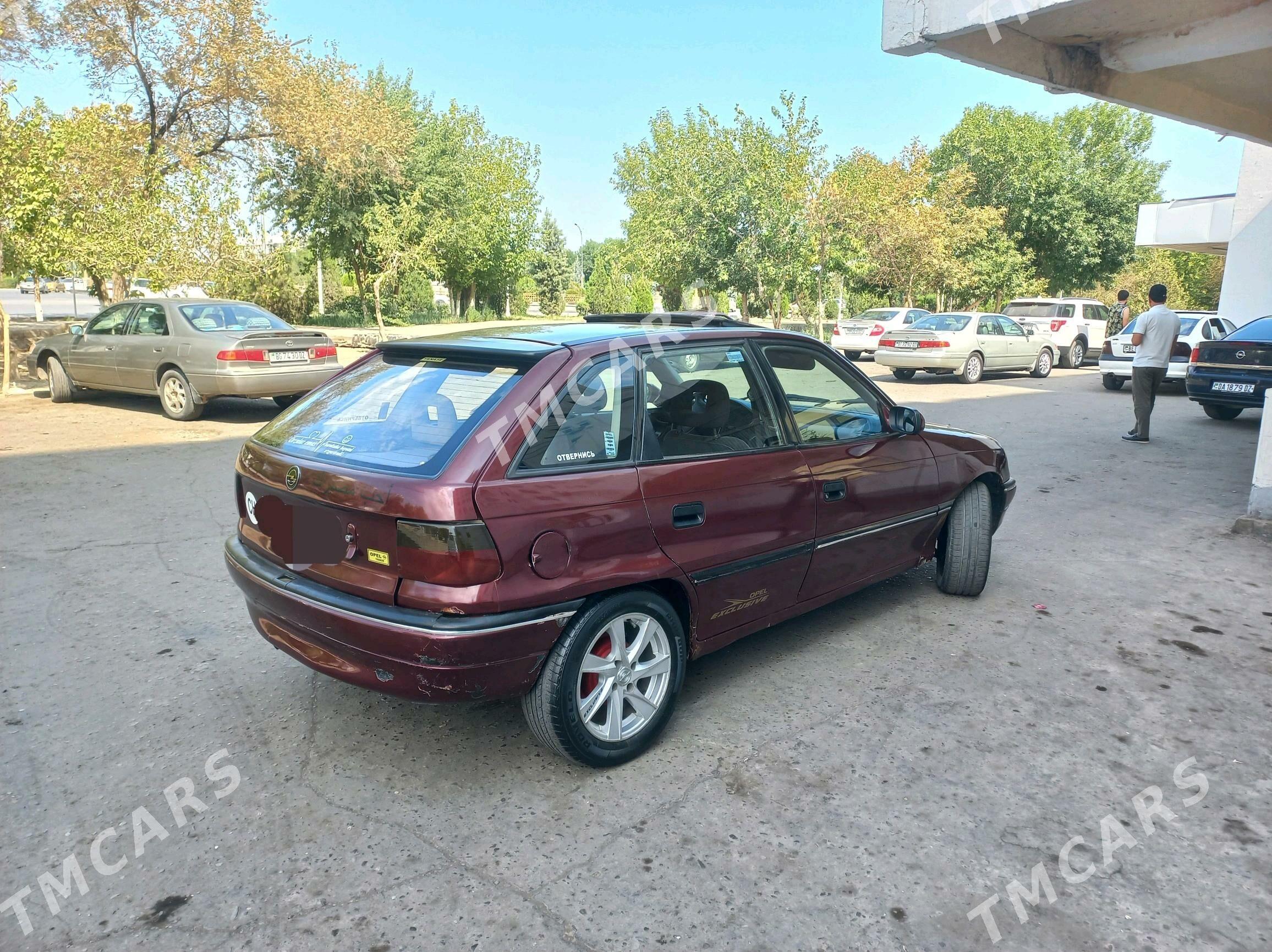 Opel Astra 1993 - 30 000 TMT - Дашогуз - img 2