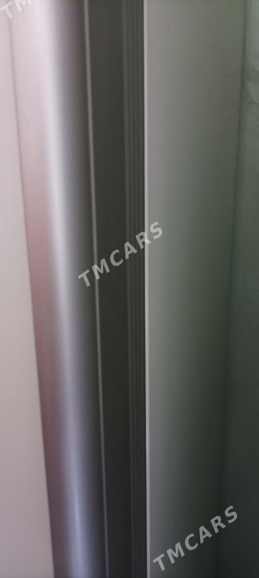 холодильник Hitachi - Мары - img 3