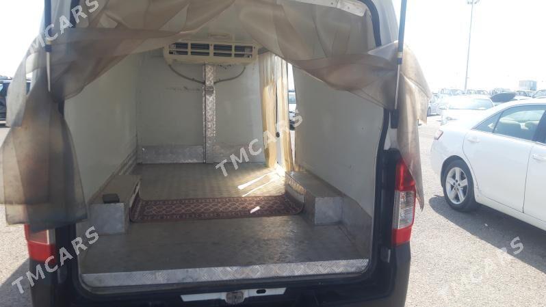 Nissan Urvan 2020 - 360 000 TMT - Ашхабад - img 4