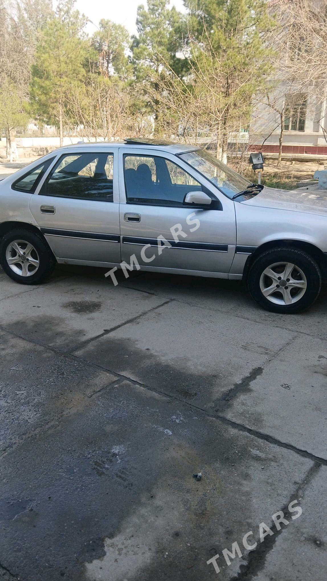 Opel Vectra 1993 - 32 000 TMT - Mary - img 3