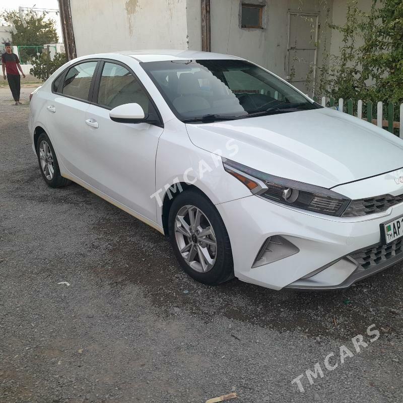 Kia Forte 2022 - 250 000 TMT - Köşi - img 2