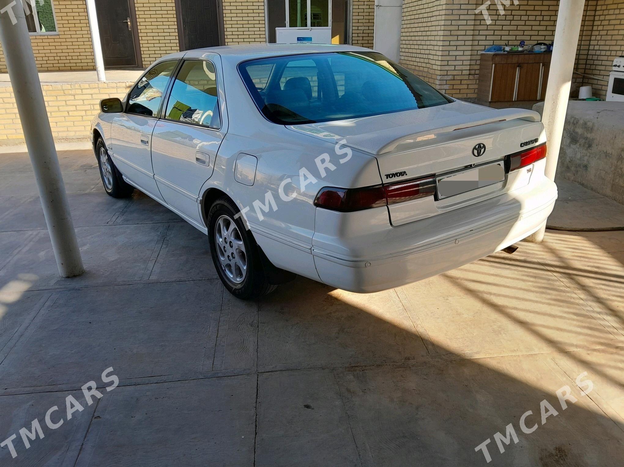 Toyota Camry 1998 - 145 000 TMT - Мары - img 3