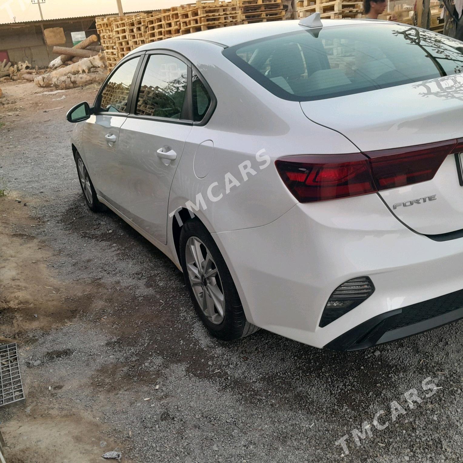 Kia Forte 2022 - 250 000 TMT - Köşi - img 4