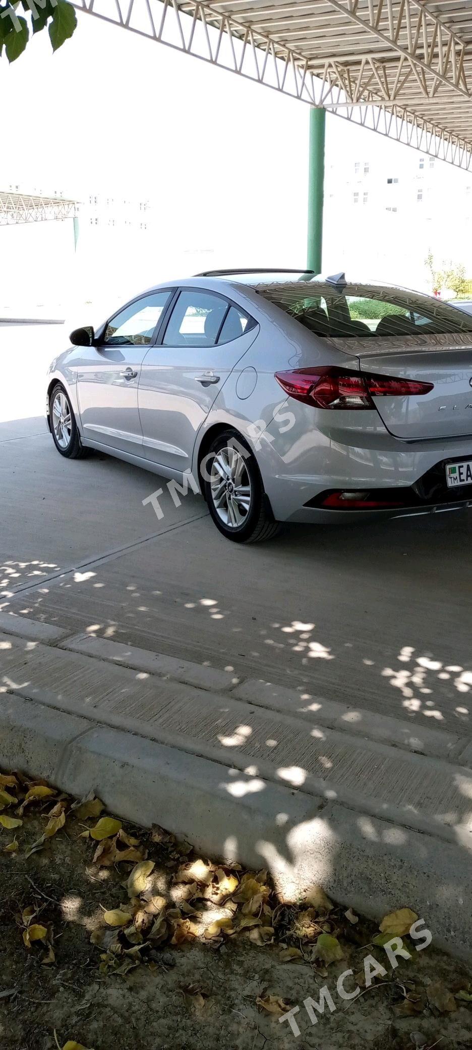 Hyundai Elantra 2020 - 210 000 TMT - Кëши - img 4