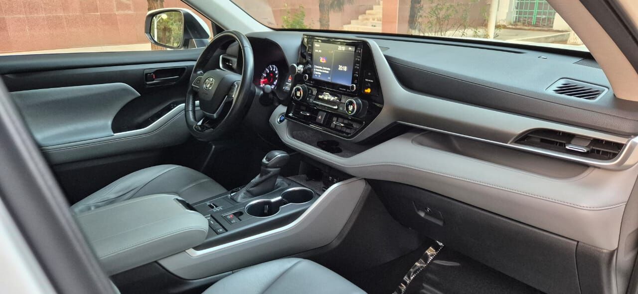 Toyota Highlander 2020 - 495 000 TMT - Ашхабад - img 3